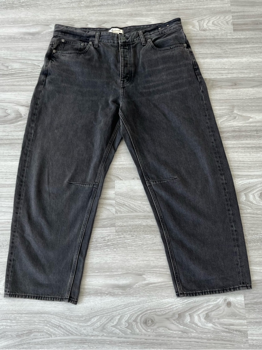 Madewell Women’s Jeans Size 31 High Rise Black Denim Barrel Leg Button Fly Pants